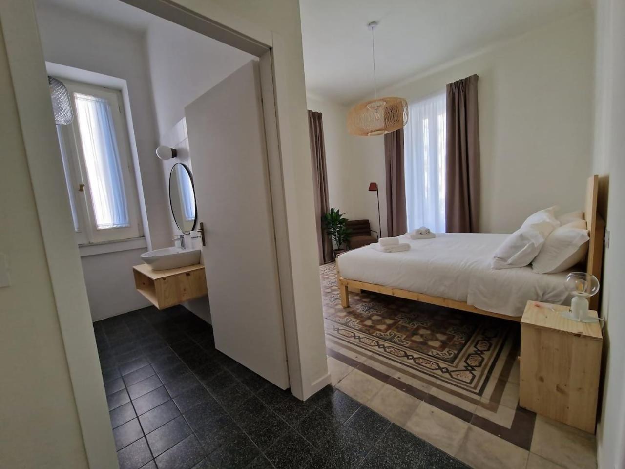 Lostabile Guesthouse & Coworking Барі Екстер'єр фото